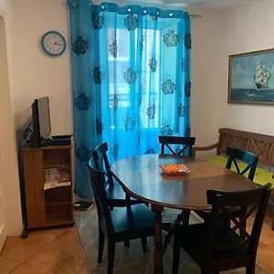 https://house-and-rooms-in-lisbon.hotels-lisbon-portugal.com